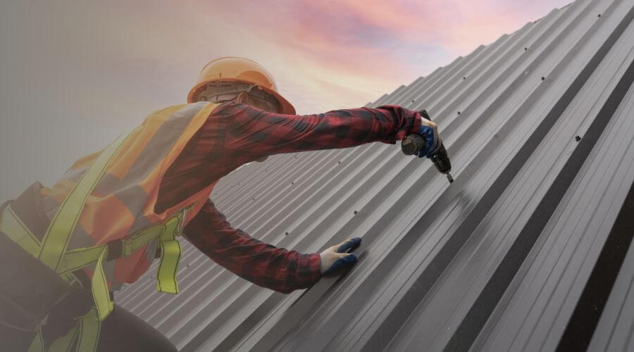 Professional gutter cleaning in Lanesboro, MN
